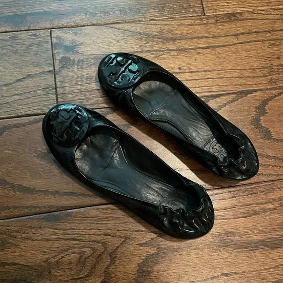 Tory Burch Patent Leather Ballet Flats Black. Size 5 - Picture 3 of 7